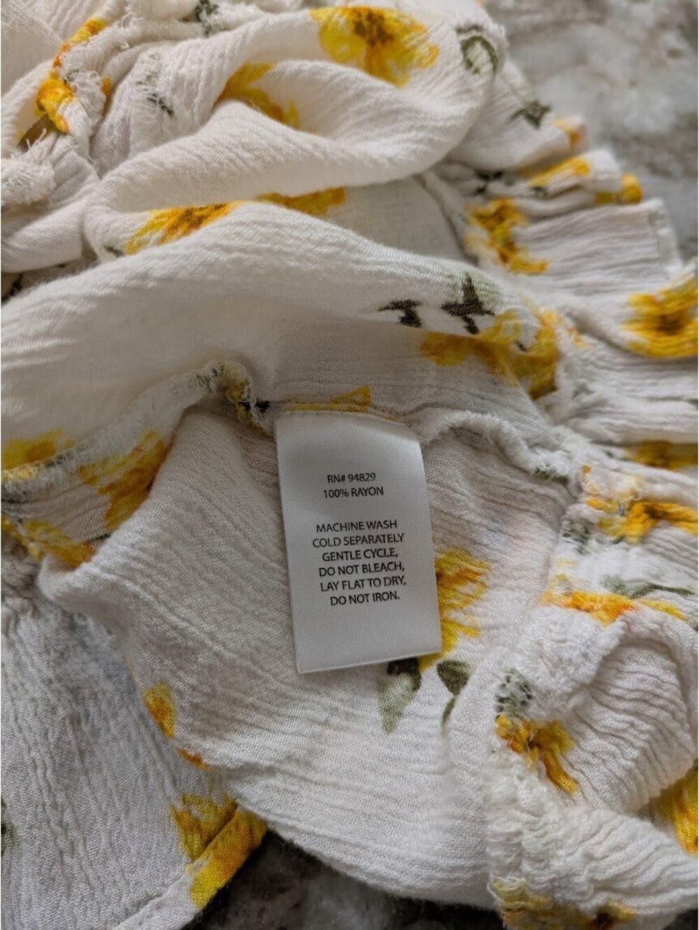 🌼 Derek Heart Floral Tank Top White L — GUC Breezy - Picture 5 of 5